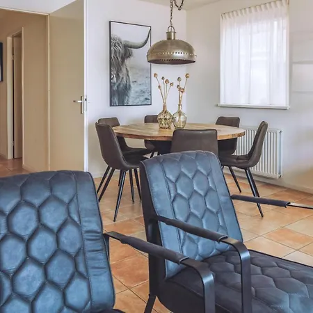 3 Bedroom Pet Friendly In Uitgeest