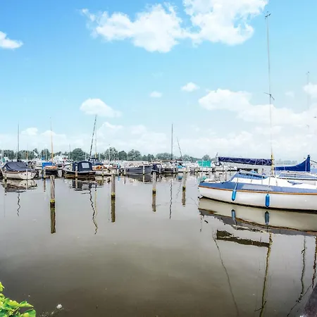 3 Bedroom Pet Friendly In Hébergement de vacances Uitgeest