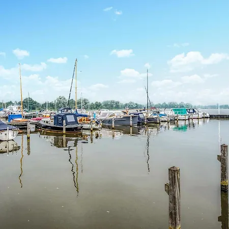 3 Bedroom Pet Friendly In *